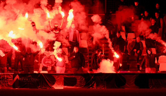 Vorschaubild: Pyroshow der FCK-Fans beim Testspiel gegen Lugano