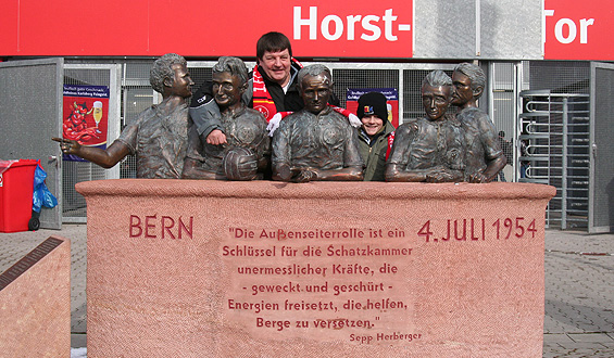 Neue Aktion: „Der Betze brennt - sozial aktiv“