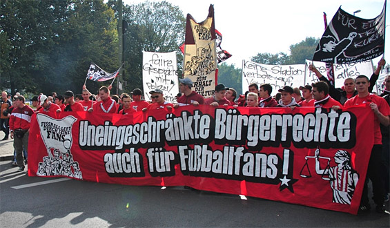 „Erst wenn sich alle Fans zusammen tun, hören die uns zu“ 