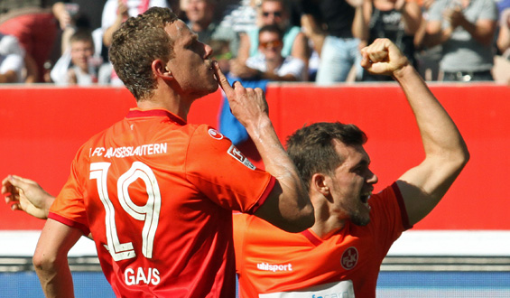 „Was steht an jedem Puff?!“