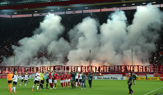 Meist drittklassige Mannschaft, oft erstklassige Fans