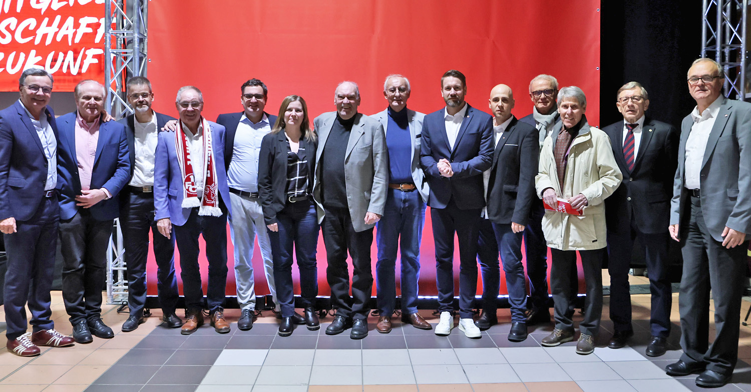 Podium bei der JHV 2023