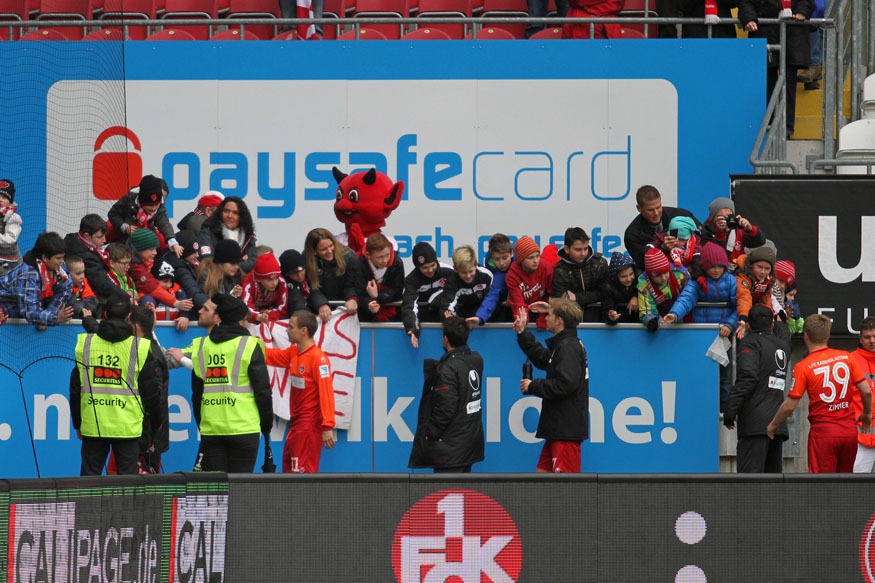 Fanfotos 1 Fc Kaiserslautern 1 Fc Nürnberg 2 1 2 0 Der Betze Brennt