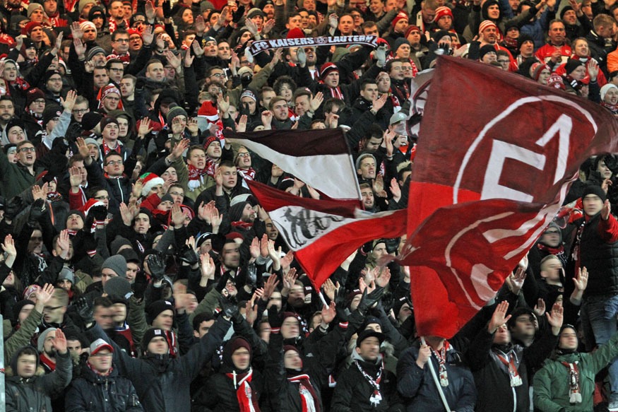 Fanfotos 1 Fc Nürnberg 1 Fc Kaiserslautern 2 1 0 0 Der Betze Brennt