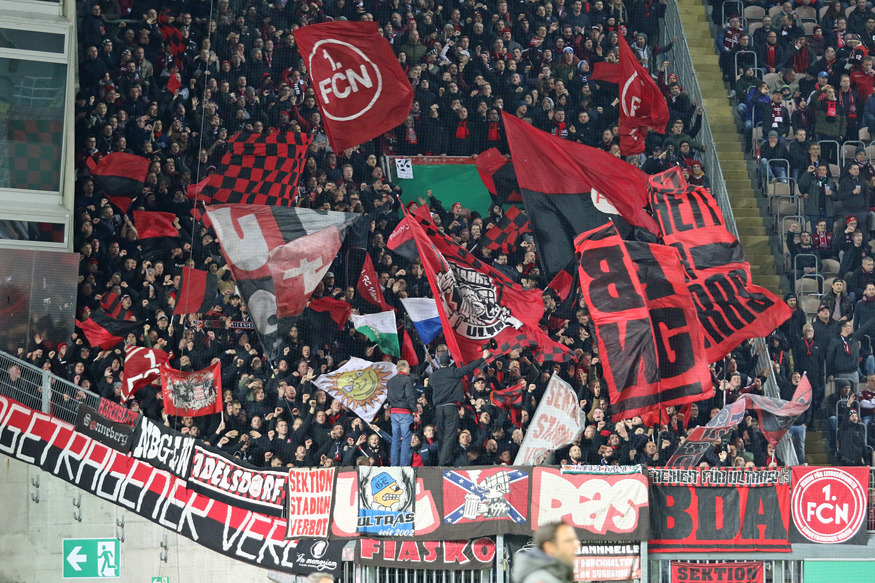 FCN-Fans im Gästeblock