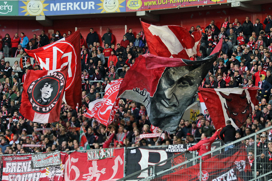 FCK-Block beim Auswärtsspiel beim KFC Uerdingen