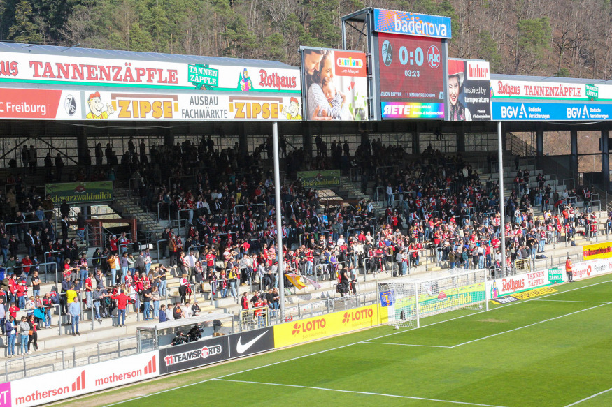 Freiburg-Fans in der Nordkurve