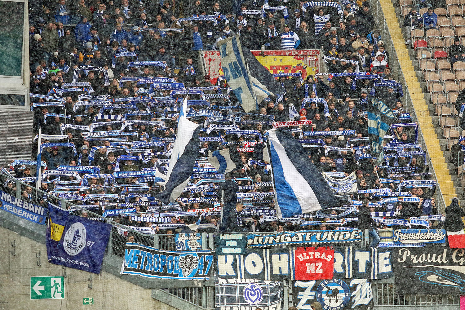 1.000 Duisburger Fans im Gästeblock