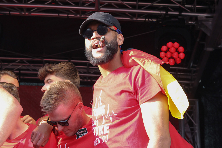 Aufstiegsfeier des 1. FC Kaiserslautern auf dem Stiftsplatz