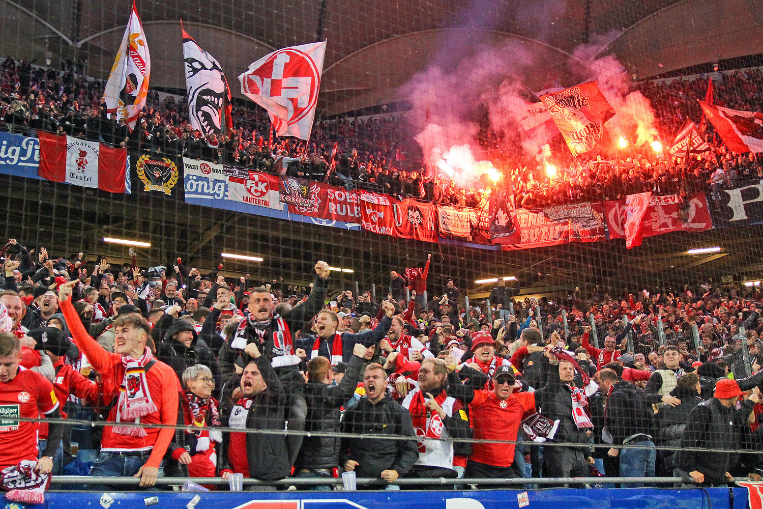 10.000 Lautrer beim Auswärtsspiel in Hamburg