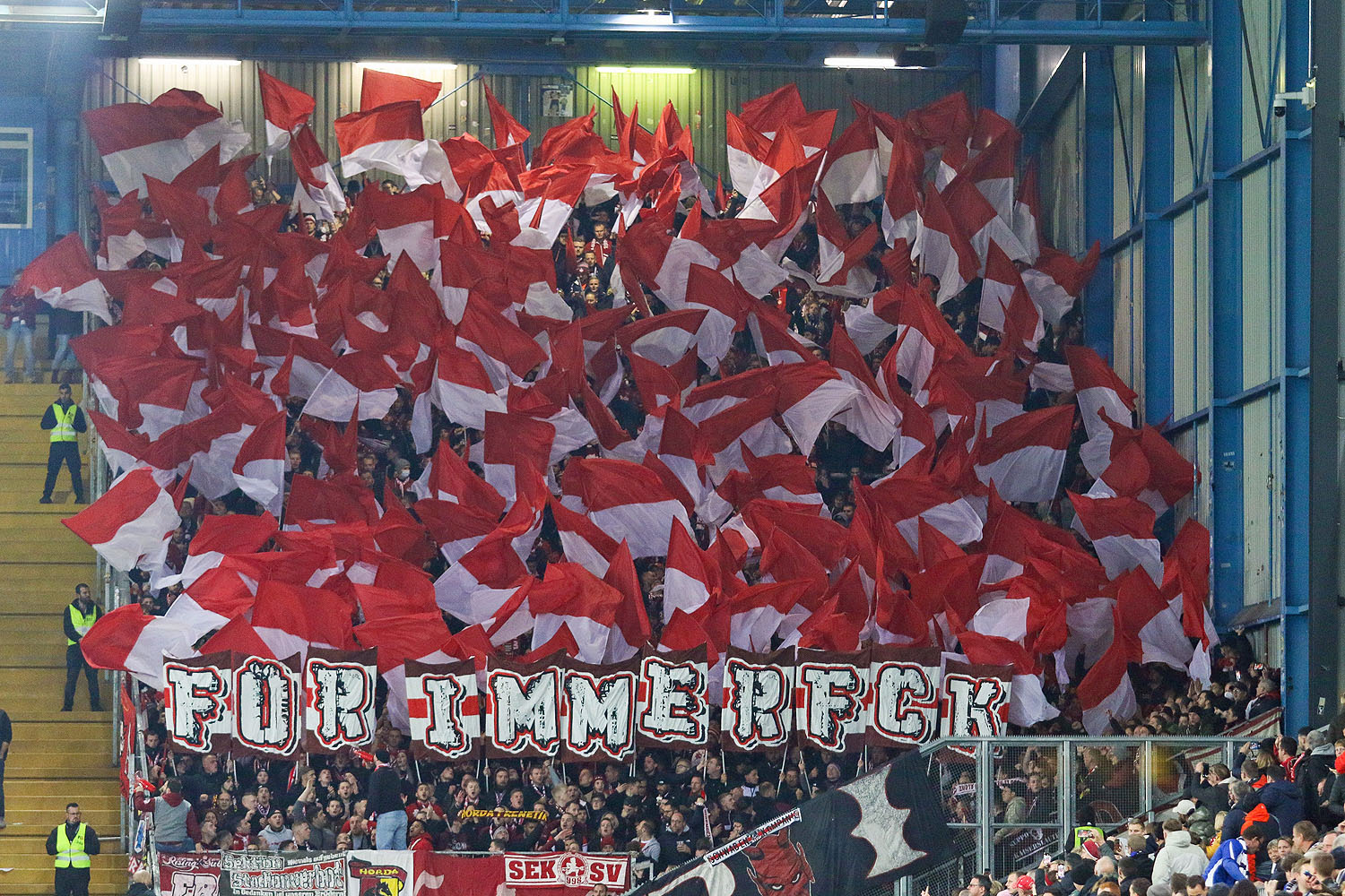 Spruchband: Für immer FCK