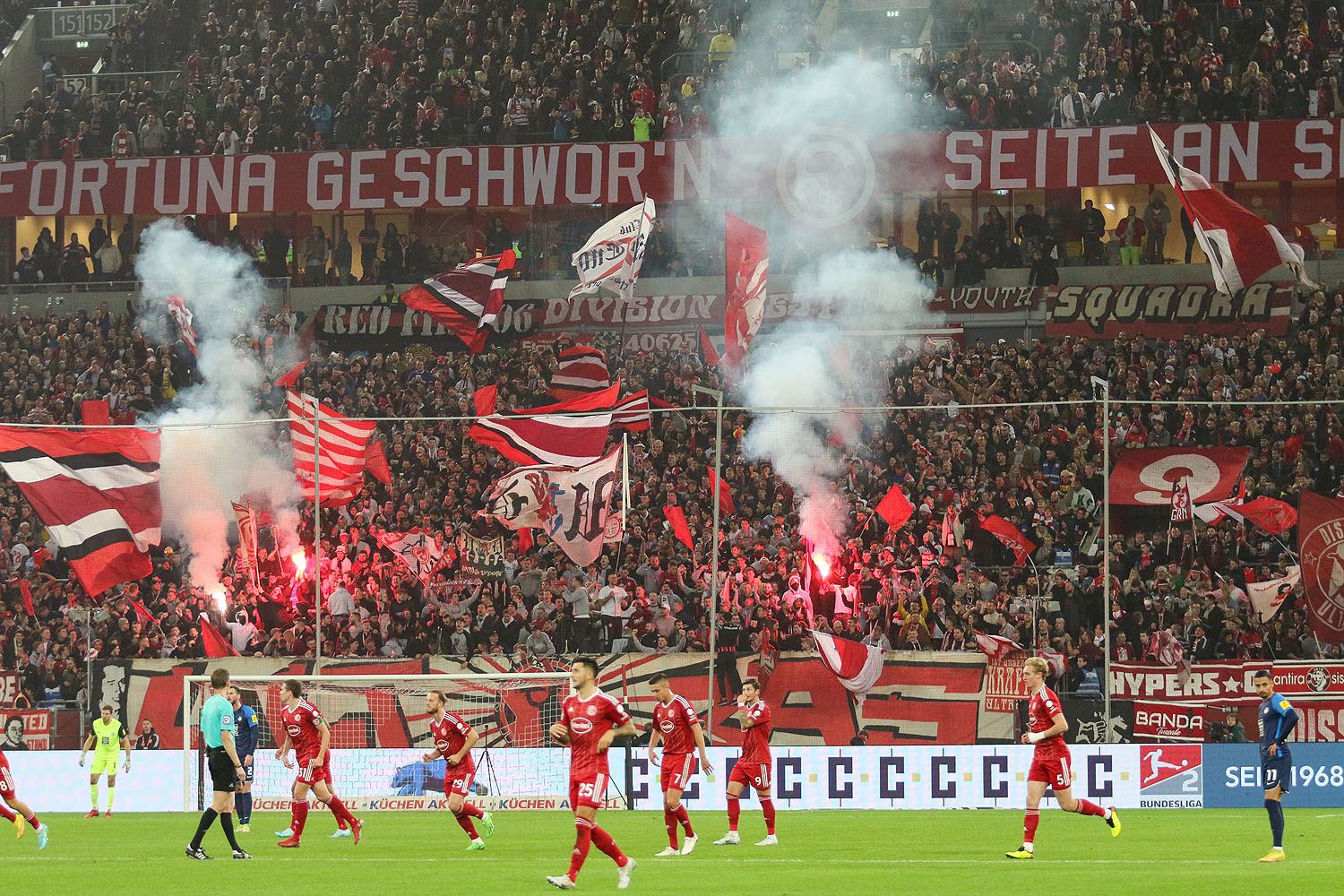 Torjubel in der Heimkurve
