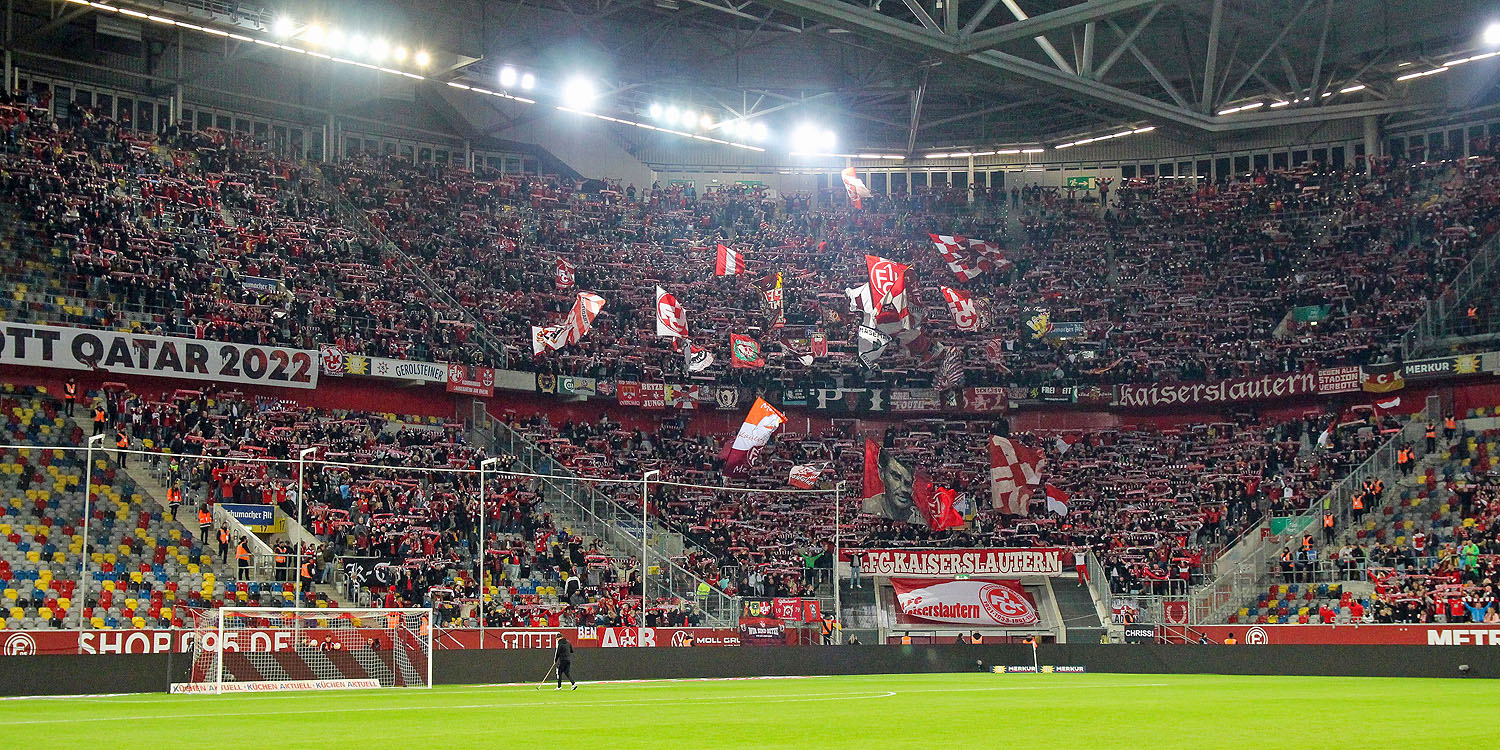 9.000 FCK-Fans in Düsseldorf