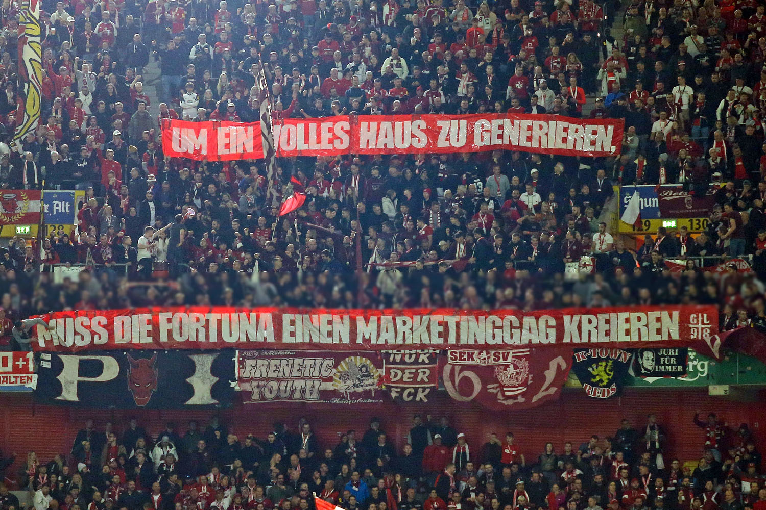 Thema anzeigen - 34 nach 30 FCK verliert Torspektakel in Düsseldorf