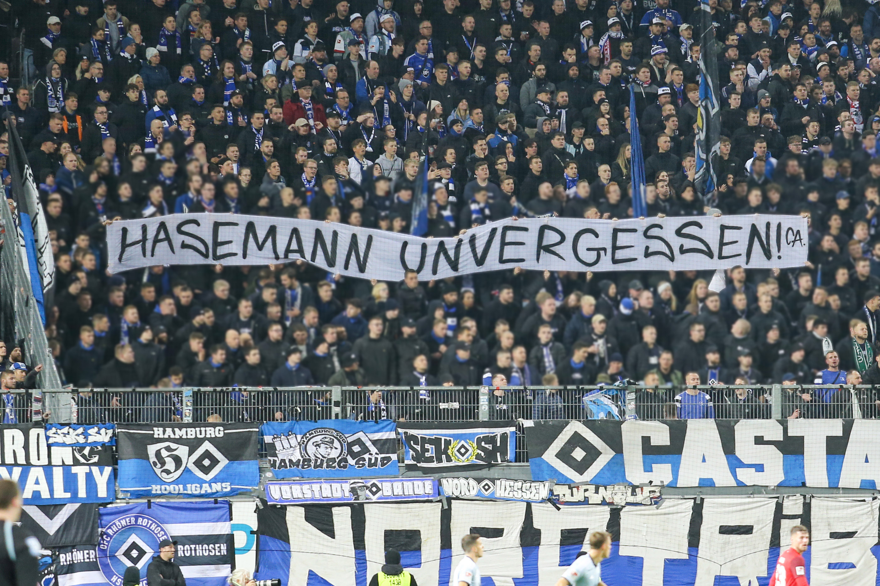 Spruchband der HSV-Fans: Hasemann unvergessen!