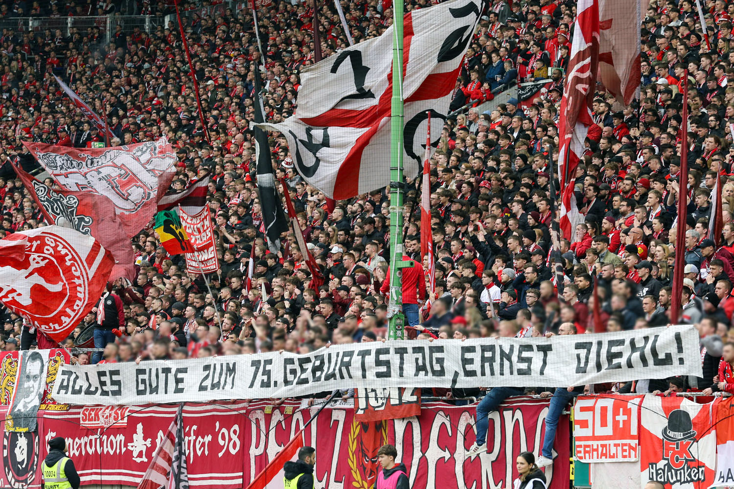 Spruchband: Alles Gute zum 75. Geburtstag, Ernst Diehl!
