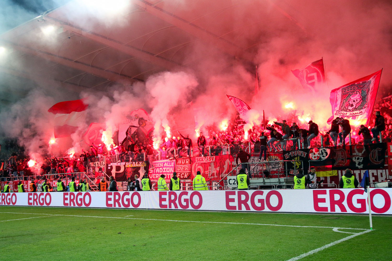 1-fc-saarbruecken-1-fc-kaiserslautern-dfb-pokal-2023-2024-25.jpg