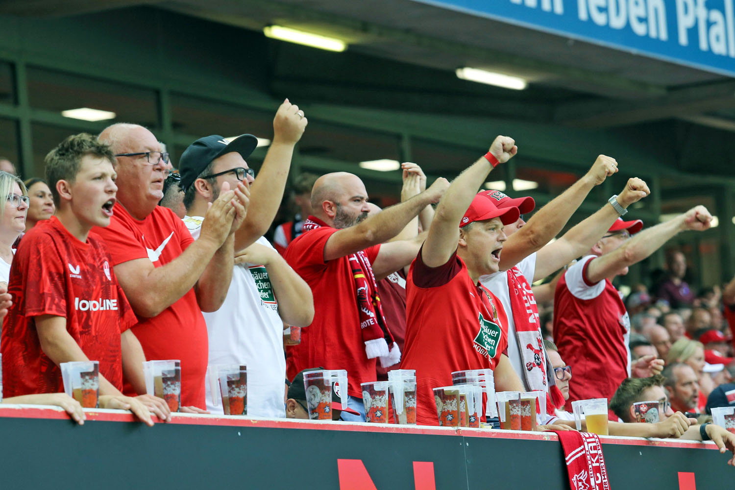 FCK-Fans auf der Nordtribüne