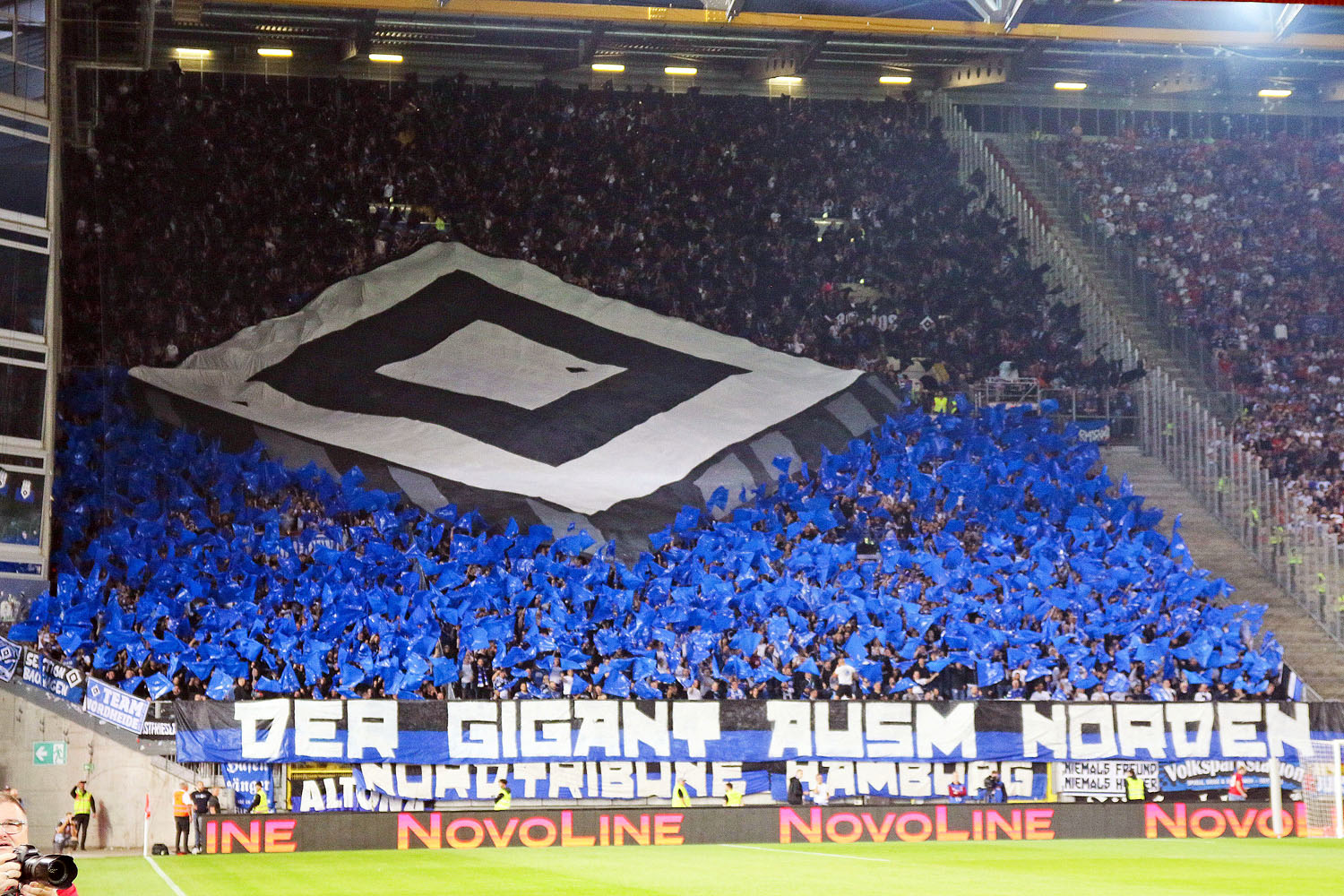 Choreo im Gästeblock: Der Gigant ausm Norden