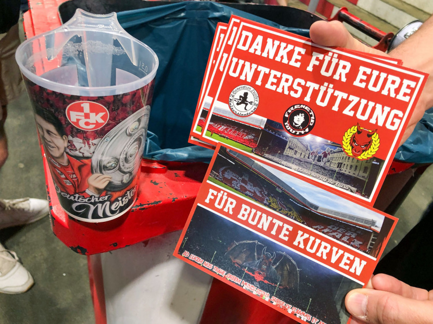 Postkarte mit Choreo-Motiven aus der Saison