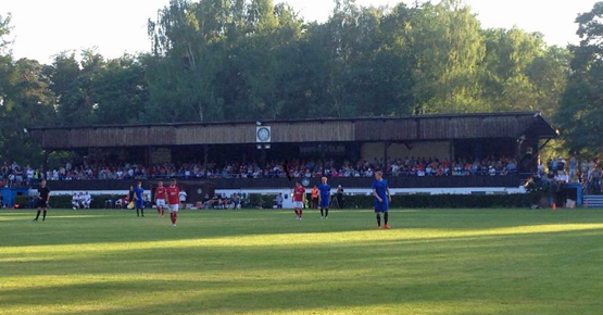 Benefizspiel: Acht FCK-Tore auf dem 