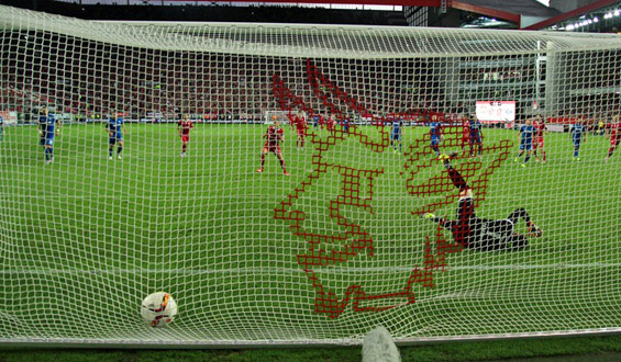 Hawk Eye: Moderner Fußball auf dem Betze