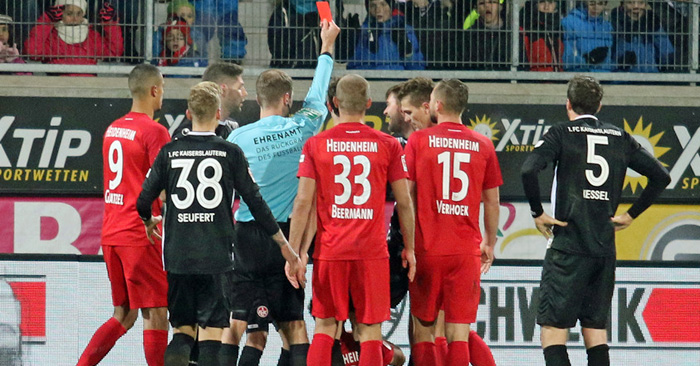Nach Tätlichkeit: Spalvis für drei Spiele gesperrt