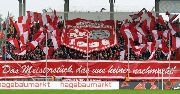 Symbolfoto: Der Choreo-Wimpel vom Pfalz Inferno