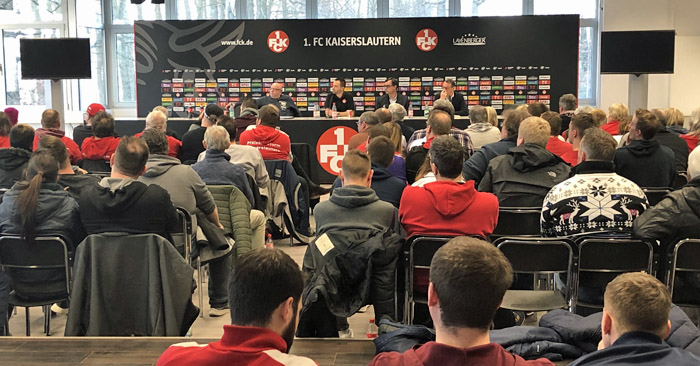 200 Fans diskutierten mit den FCK-Bossen