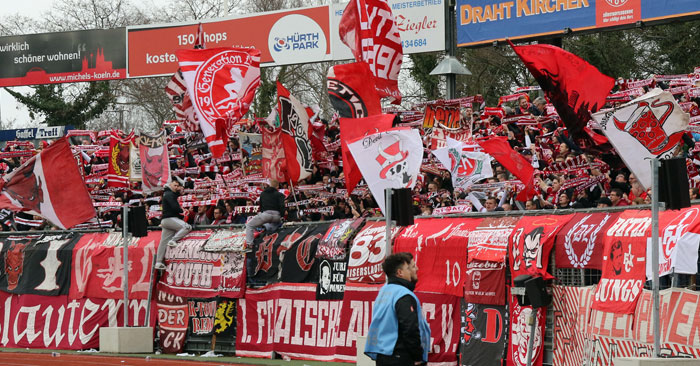 Zeugen gesucht: FCK-Fan in Köln schwer verletzt