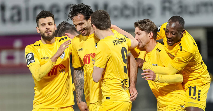 Nachholspiele: Uerdingen klettert über den Strich
