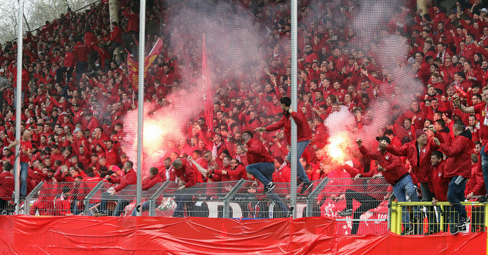 Video: Ultras besuchen Abschlusstraining vorm Derby