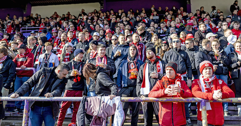 Tolle Fußball-Atmosphäre an der Bremer Brücke