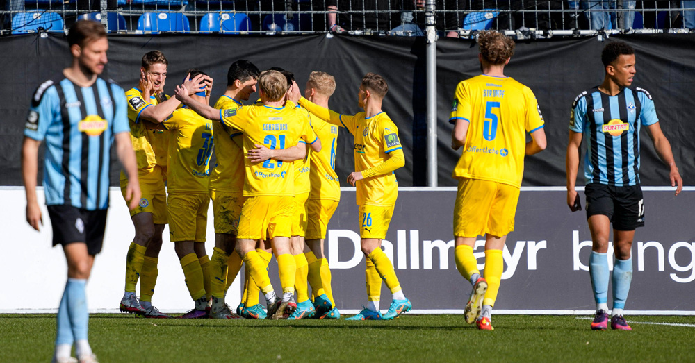 Sonntagsspiele: Braunschweig hält Waldhof auf Distanz