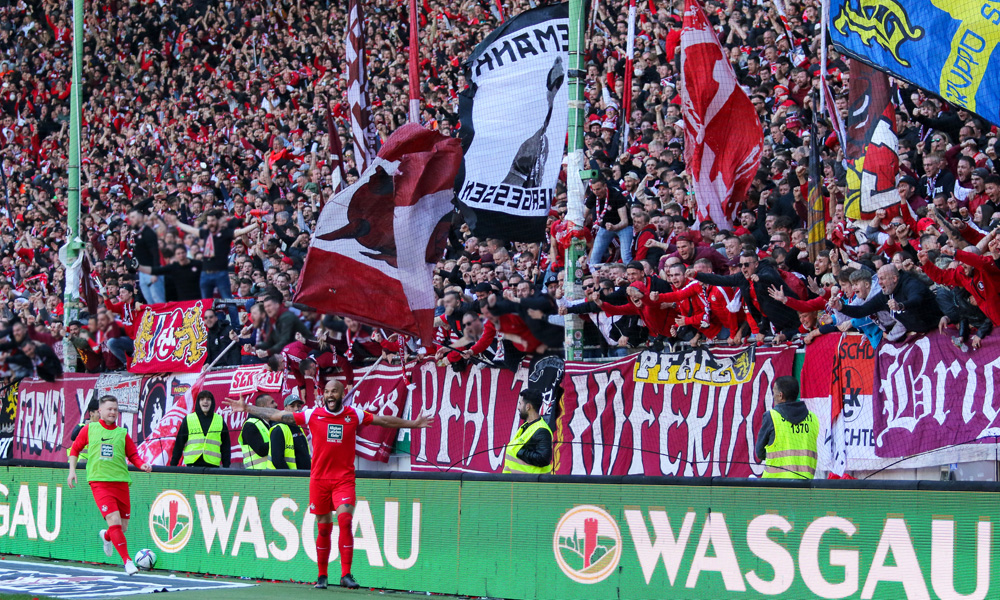 Zum Genießen: Die Highlights des Derbys im Video-Format