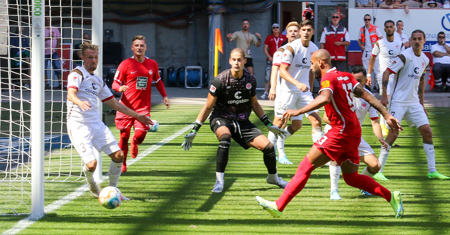 Gegner-Check FCSP: Auf dem Kiez geht's steil nach vorne