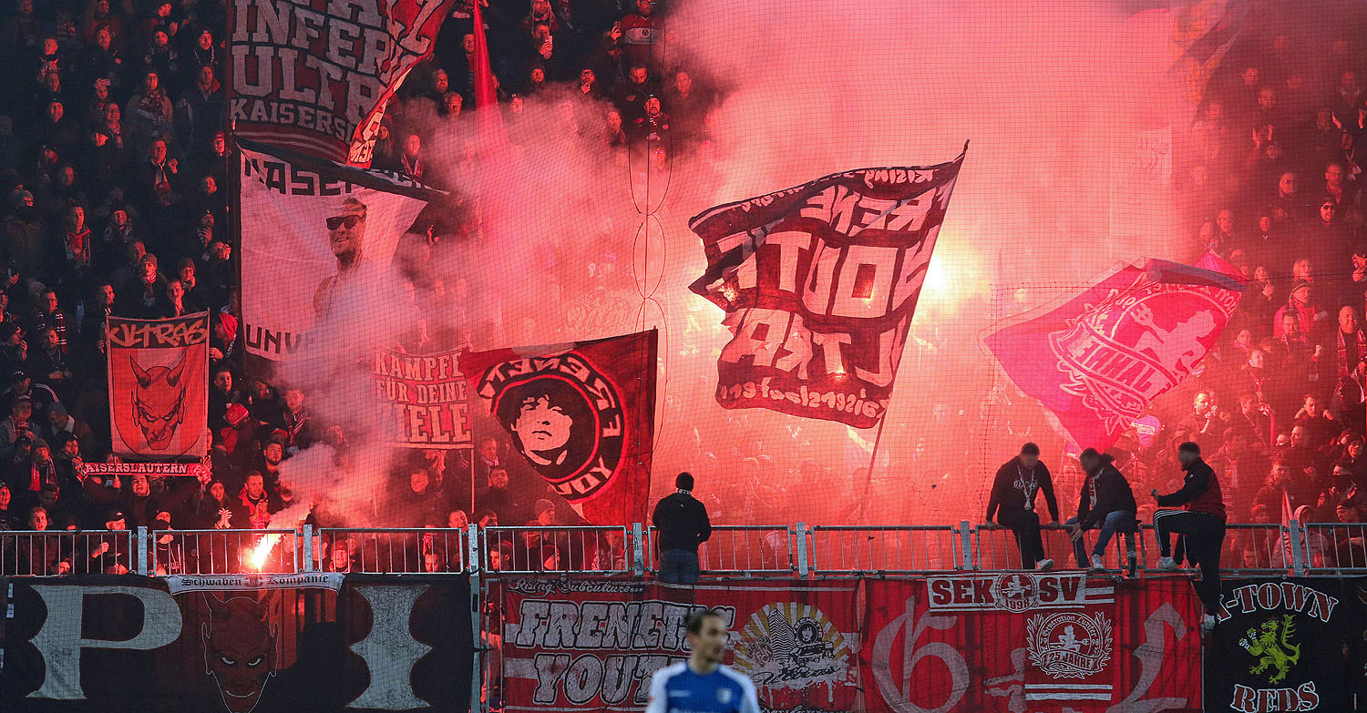 Zwei starke Fankurven beim Duell FCM gegen FCK