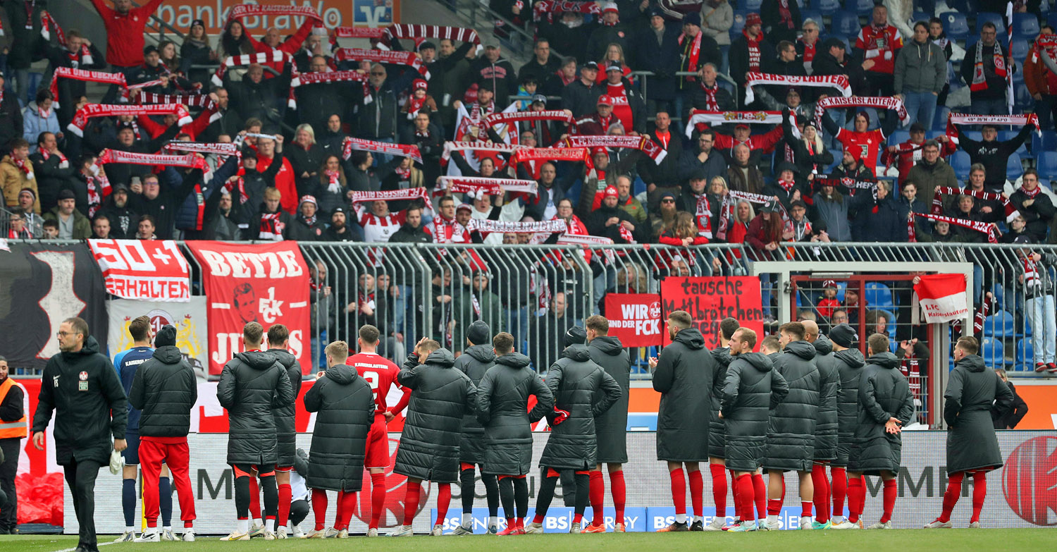 Weiter großer Zusammenhalt zwischen Kurve und Team