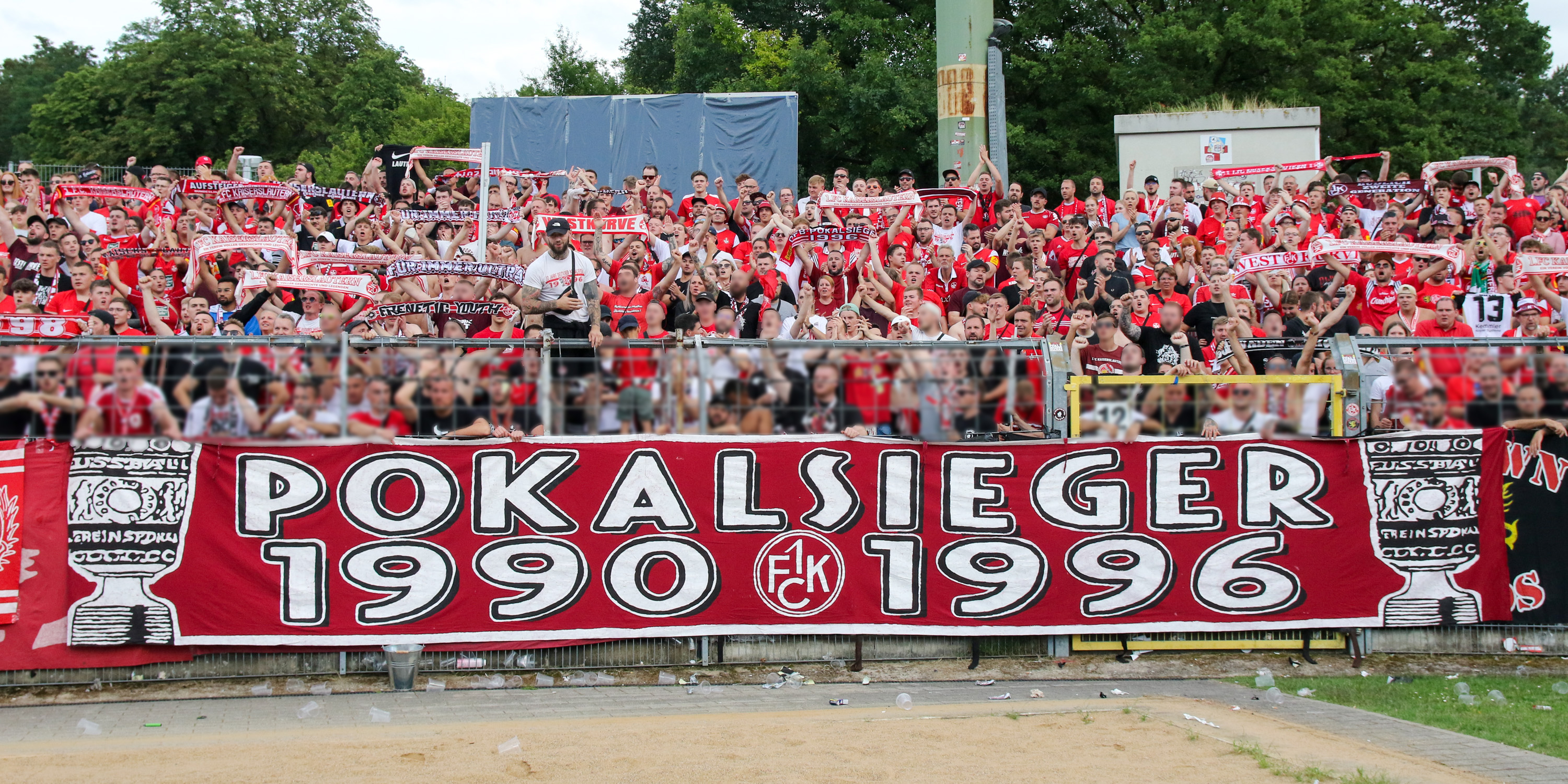 9.000 FCK-Fans füllen das Stadion Oberwerth fast alleine