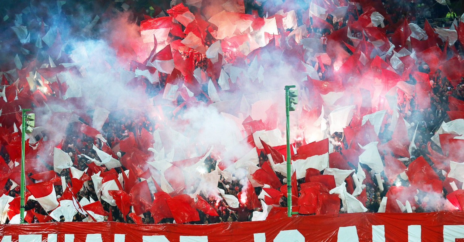 Pokal pur zu Fritz Walters Geburtstag auf dem Betze