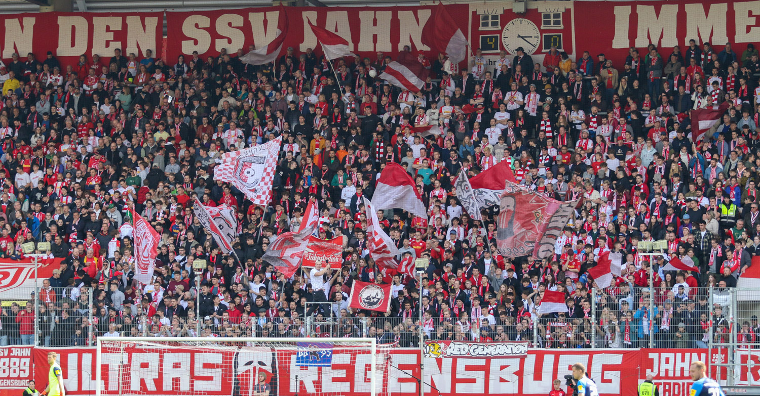Zweite Liga komplett: Regensburg schießt Wehen runter