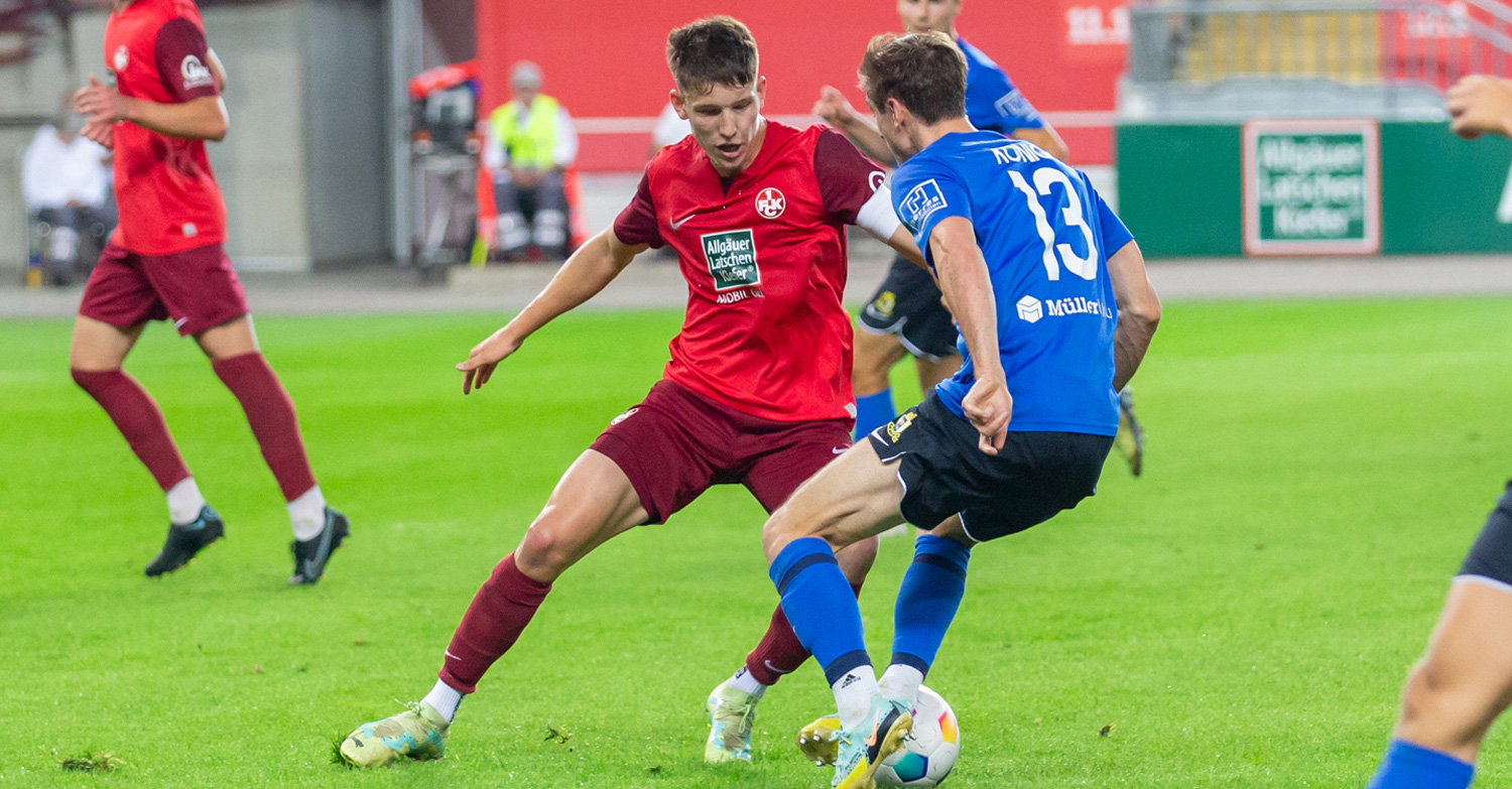 U21-Kapitän Leon Robinson unterschreibt Profivertrag
