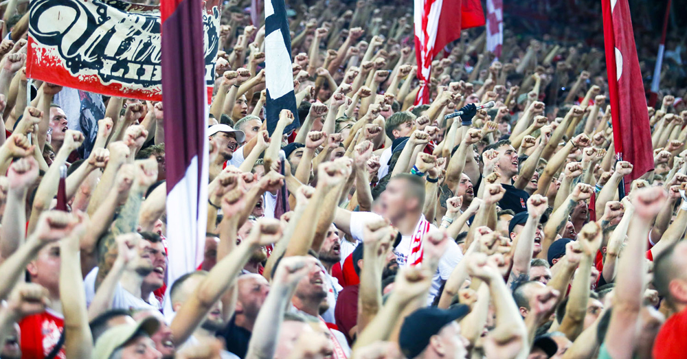 Betze-Spektakel auf dem Rasen und auf den Rängen