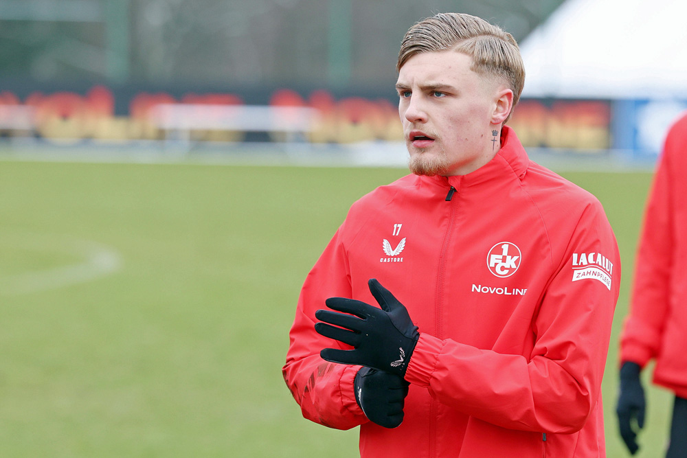 Norman Bassete bei seinem ersten FCK-Training; Foto: Imago Images