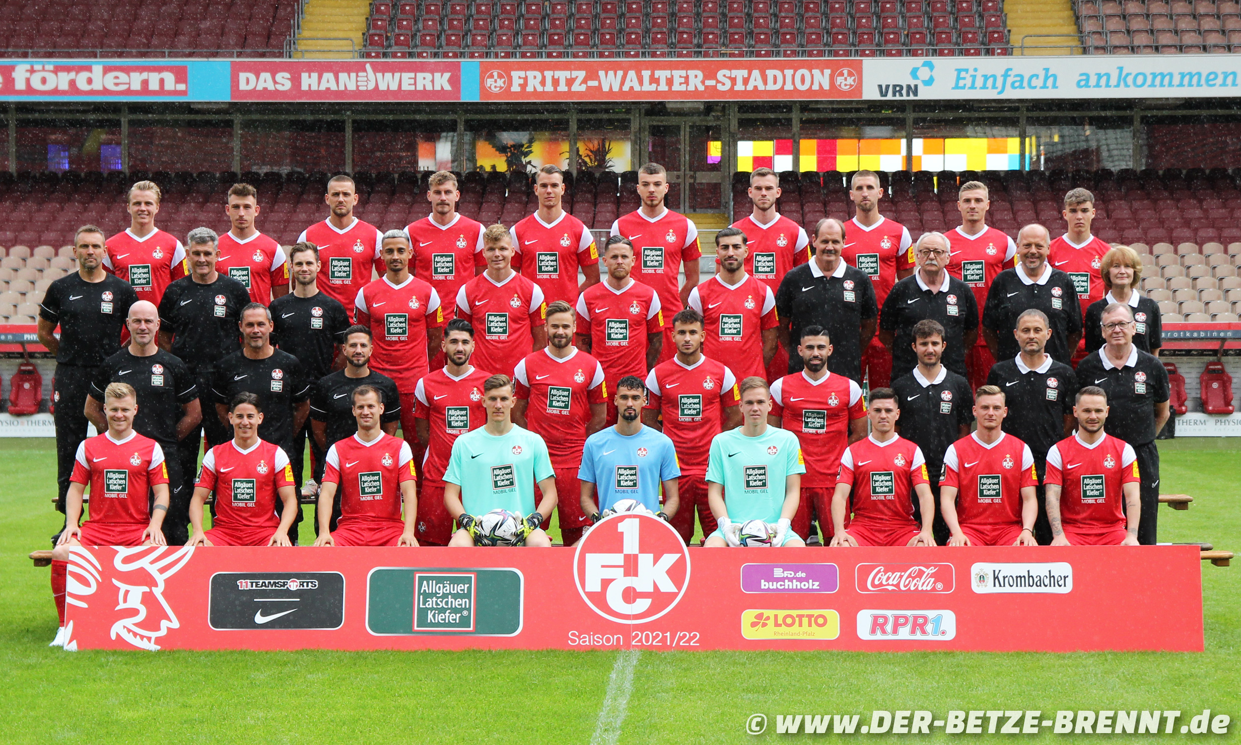 Profi Kader des 1. FC Kaiserslautern Der Betze brennt
